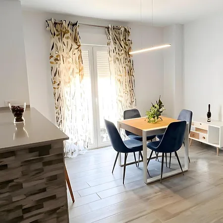 Appartement Zona Centrica Conil Solo Alquilamos A Parejas Y Familias