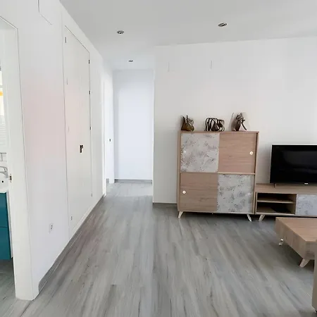 Zona Centrica Conil Solo Alquilamos A Parejas Y Familias Appartement