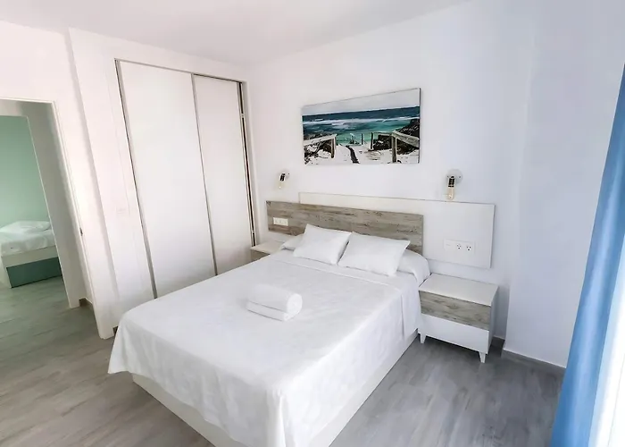 Zona Centrica Conil Solo Alquilamos A Parejas Y Familias Апартаменти *