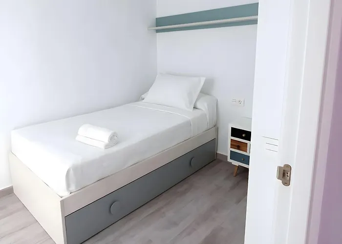 Zona Centrica Conil Solo Alquilamos A Parejas Y Familias アパート *