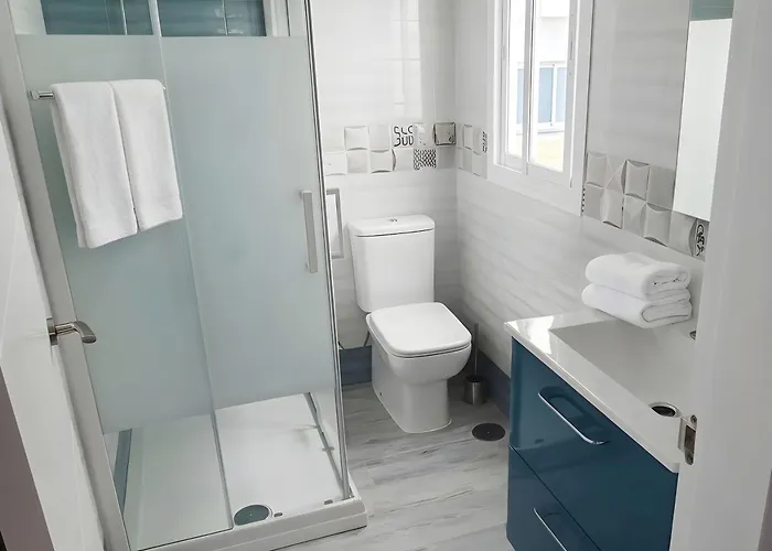 Zona Centrica Conil Solo Alquilamos A Parejas Y Familias Коніль-де-ла-Фронтера