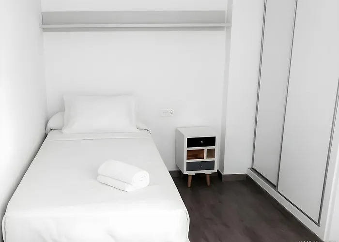 Zona Centrica Conil Solo Alquilamos A Parejas Y Familias